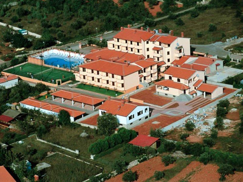 Hotel Villa Letan Fažana Exterior foto